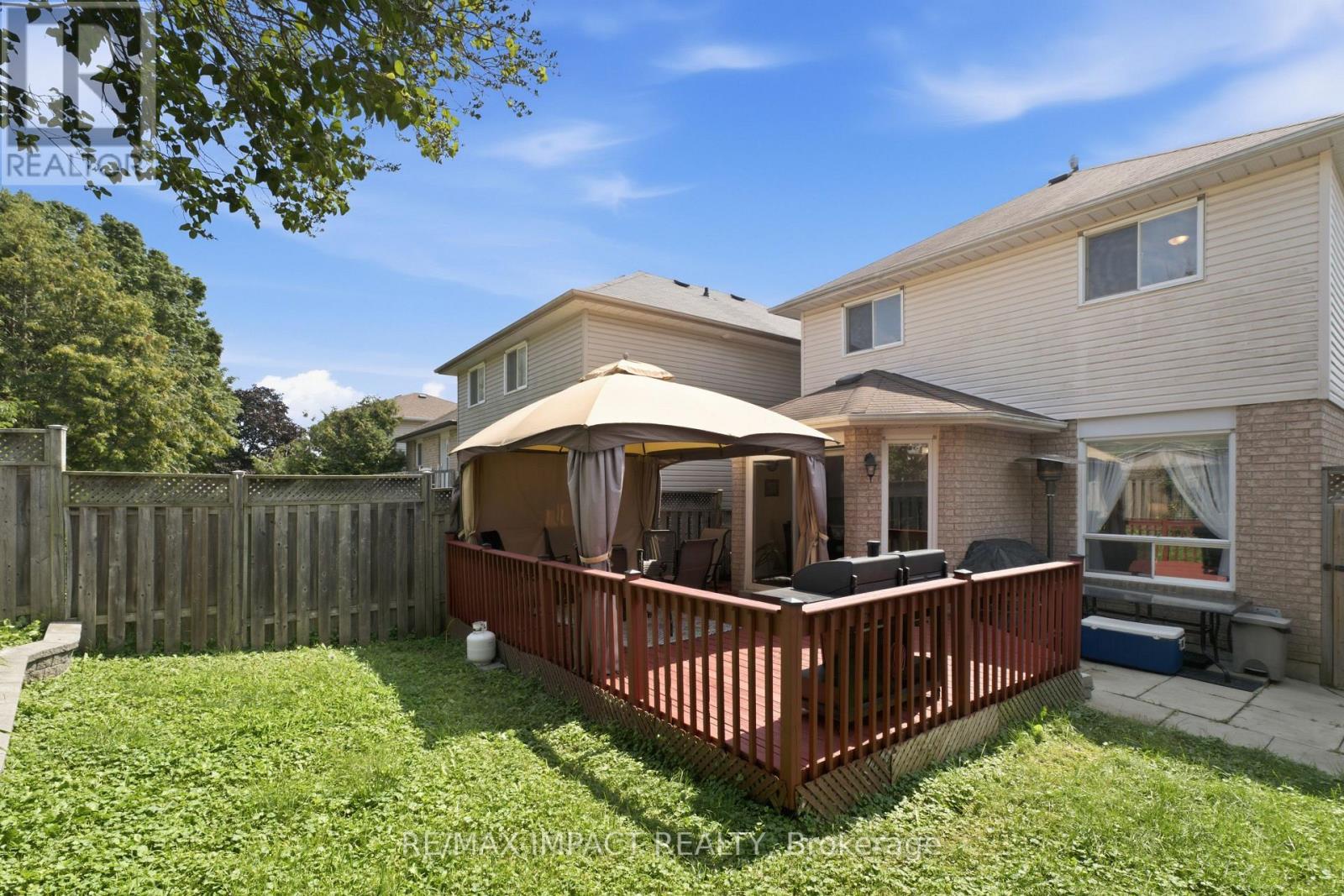 106 Mcfeeters Crescent, Clarington, ON - Outdoor With Exterior