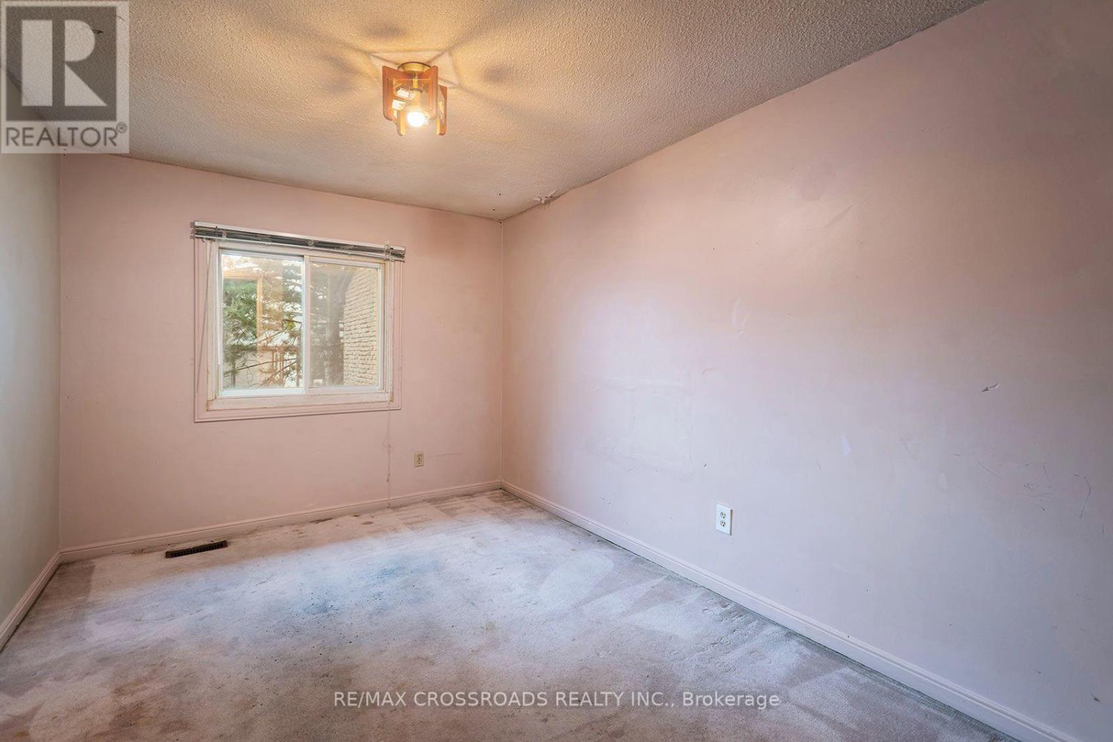 93 - 100 Burrows Hall Boulevard, Toronto, ON - Indoor Photo Showing Other Room