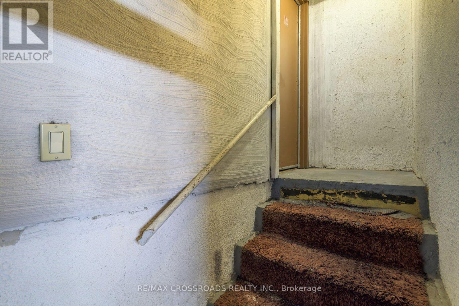 93 - 100 Burrows Hall Boulevard, Toronto, ON - Indoor Photo Showing Other Room