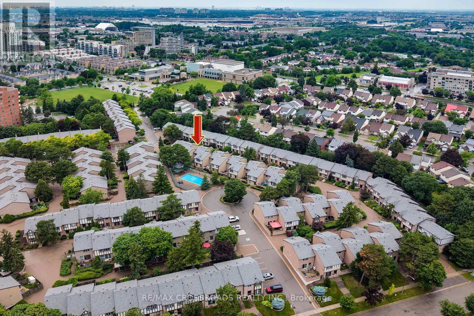93 - 100 Burrows Hall Boulevard, Toronto, ON - Outdoor With View