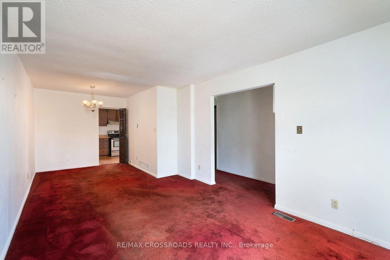 93 - 100 Burrows Hall Boulevard, Toronto, ON - Indoor Photo Showing Other Room
