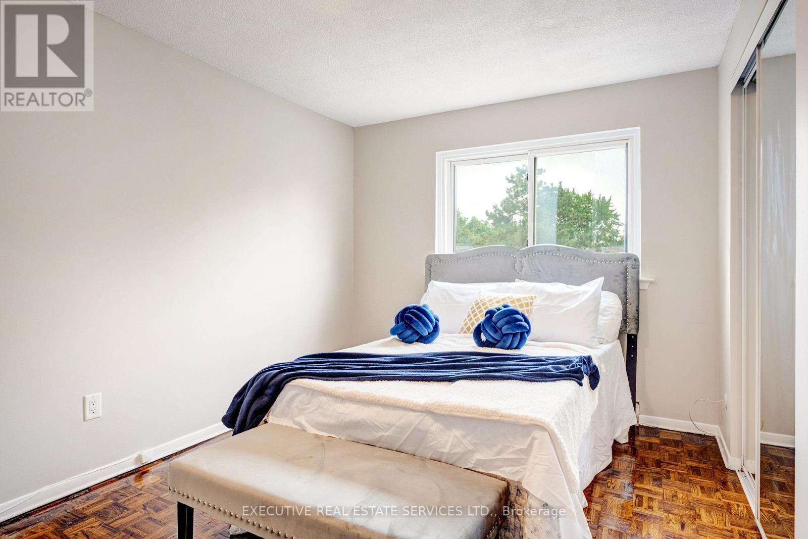 68 Briar Path Nw, Brampton, ON - Indoor Photo Showing Bedroom