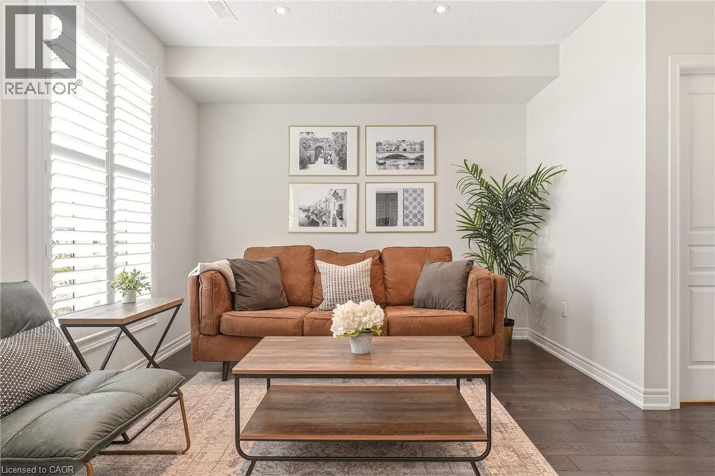 4171 Palermo Common, Burlington, ON - Indoor Photo Showing Living Room