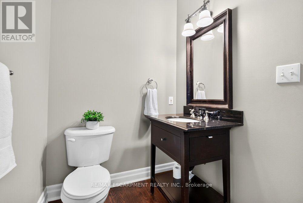 Powder Room - 110 Concession 11 Road E, Hamilton, ON - Indoor Photo Showing Bathroom