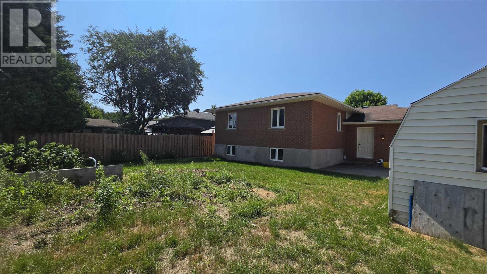 53 Robin St, Sault Ste. Marie, ON - Outdoor