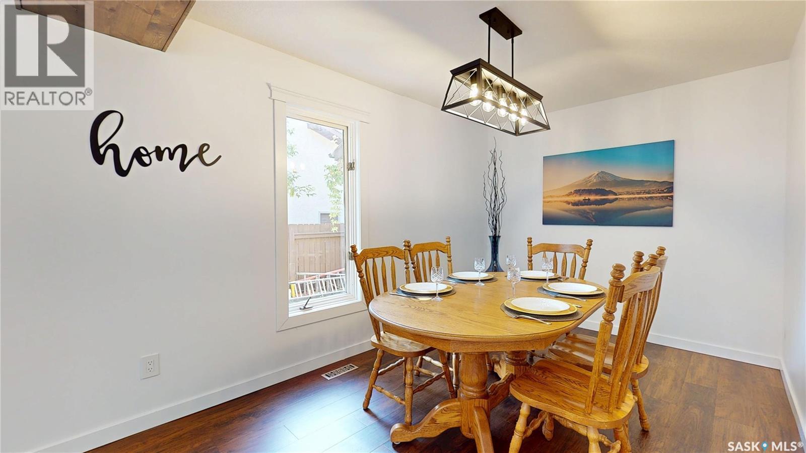 2210 Hanover Crescent E, Regina, SK - Indoor Photo Showing Dining Room