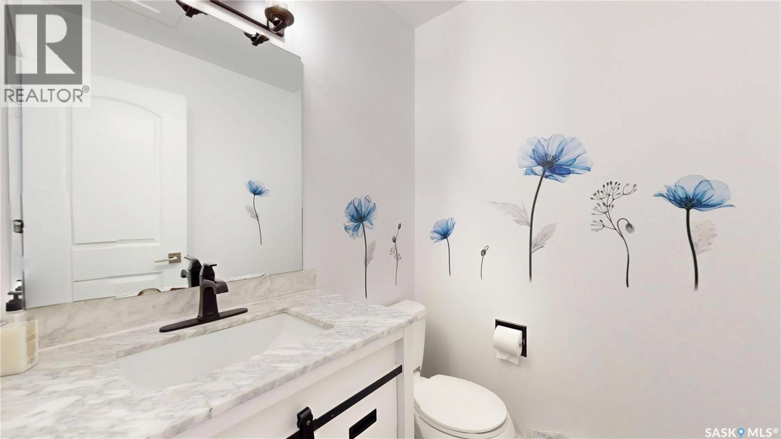 2210 Hanover Crescent E, Regina, SK - Indoor Photo Showing Bathroom
