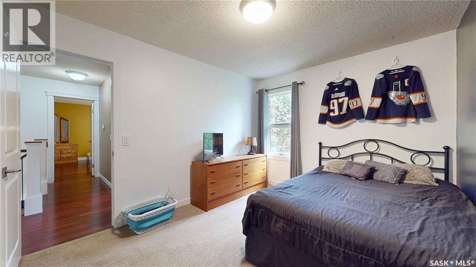 2210 Hanover Crescent E, Regina, SK - Indoor Photo Showing Bedroom