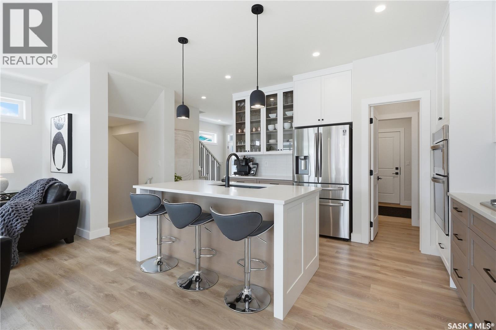 246 Prasad Manor, Saskatoon, SK - Indoor Photo Showing Kitchen With Upgraded Kitchen