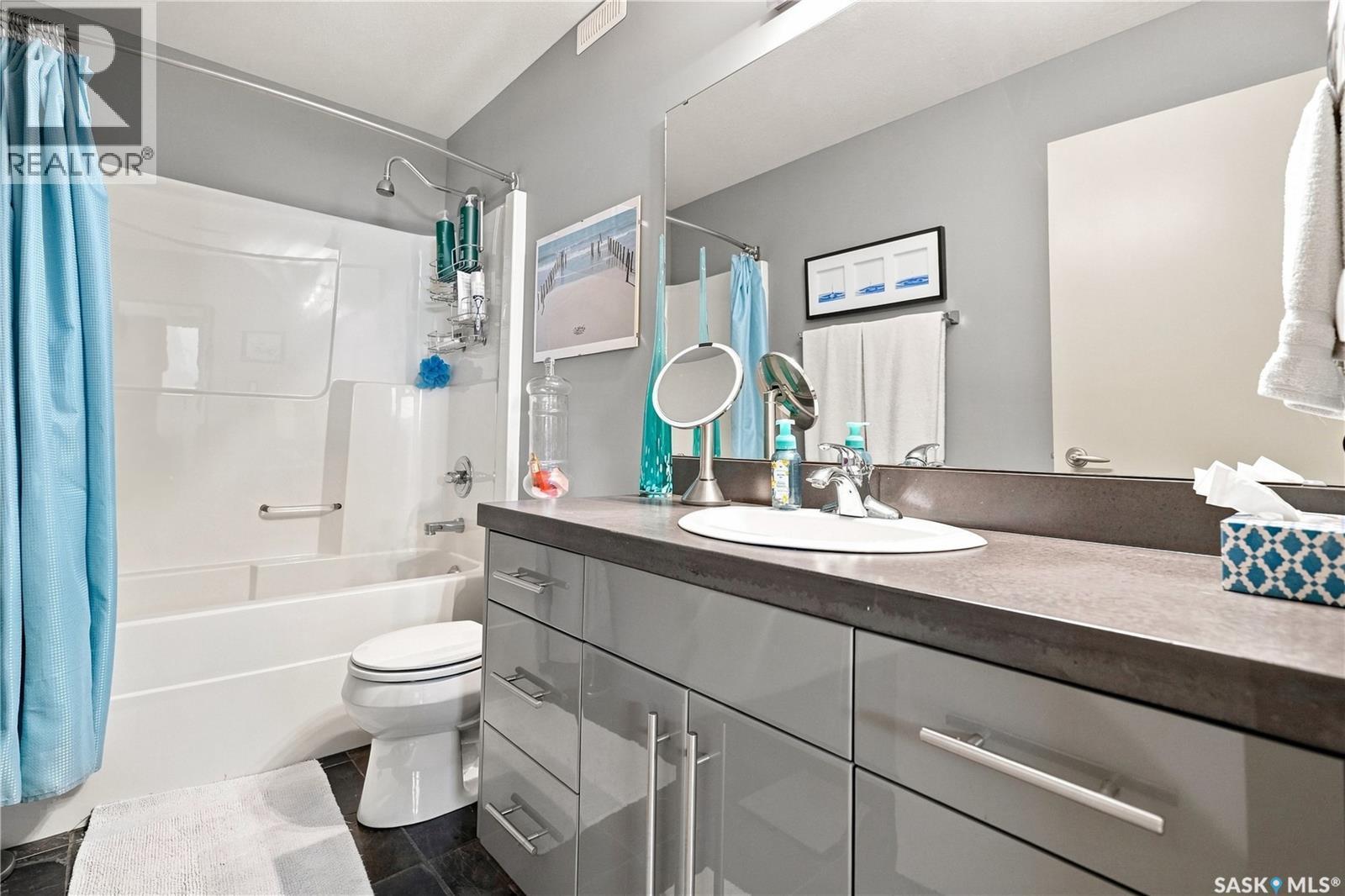 2786 Sunninghill Crescent, Regina, SK - Indoor Photo Showing Bathroom