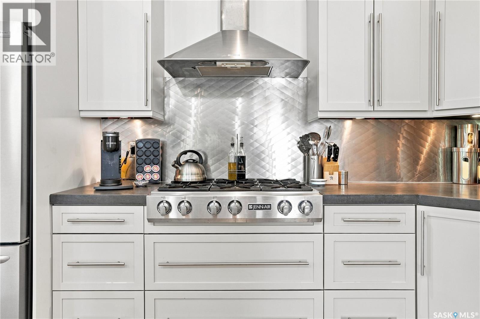 2786 Sunninghill Crescent, Regina, SK - Indoor Photo Showing Kitchen