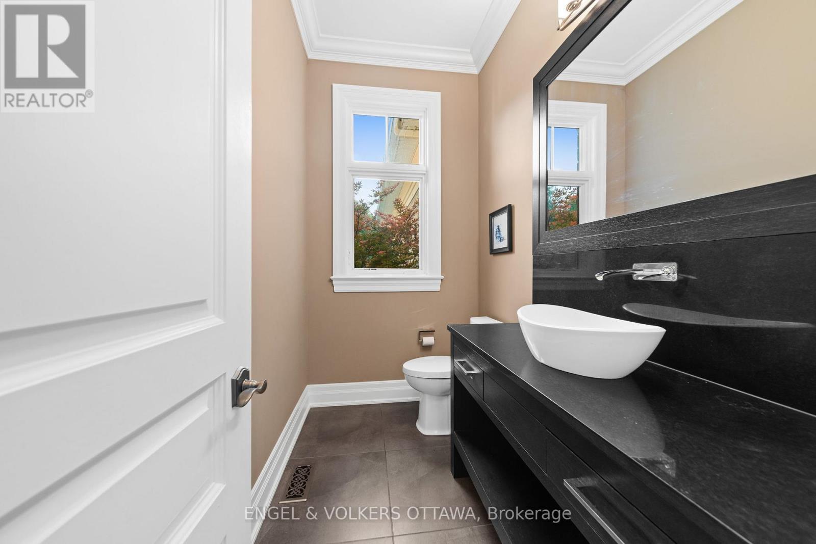 1408 Blackhorse Court, Ottawa, ON - Indoor Photo Showing Bathroom