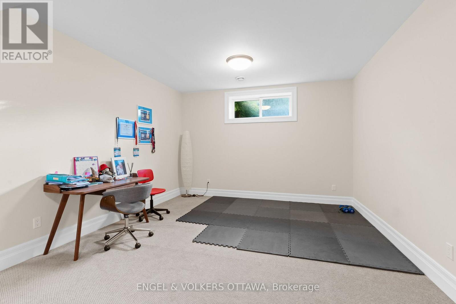 1408 Blackhorse Court, Ottawa, ON - Indoor