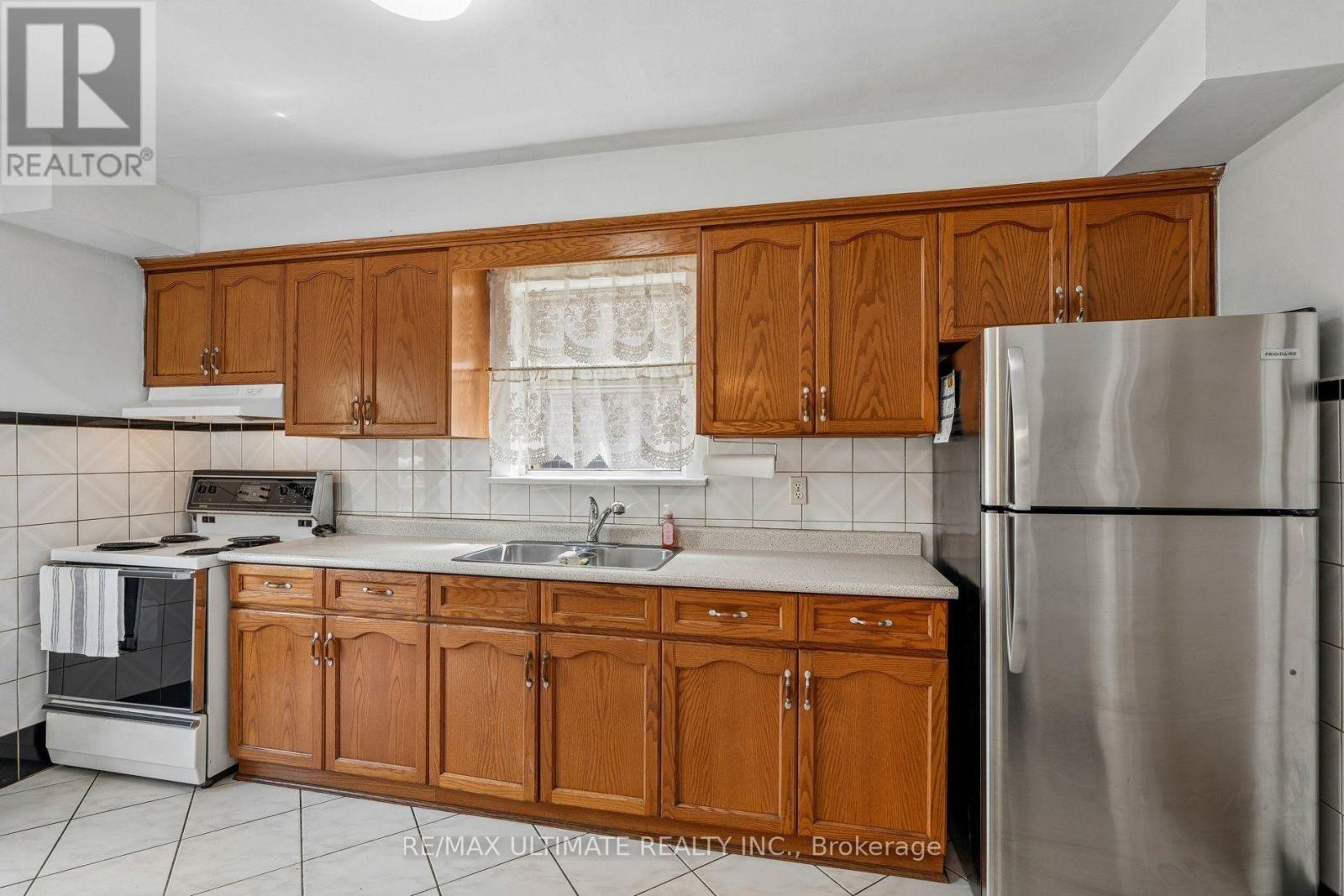 463 Oakwood Avenue, Toronto, ON