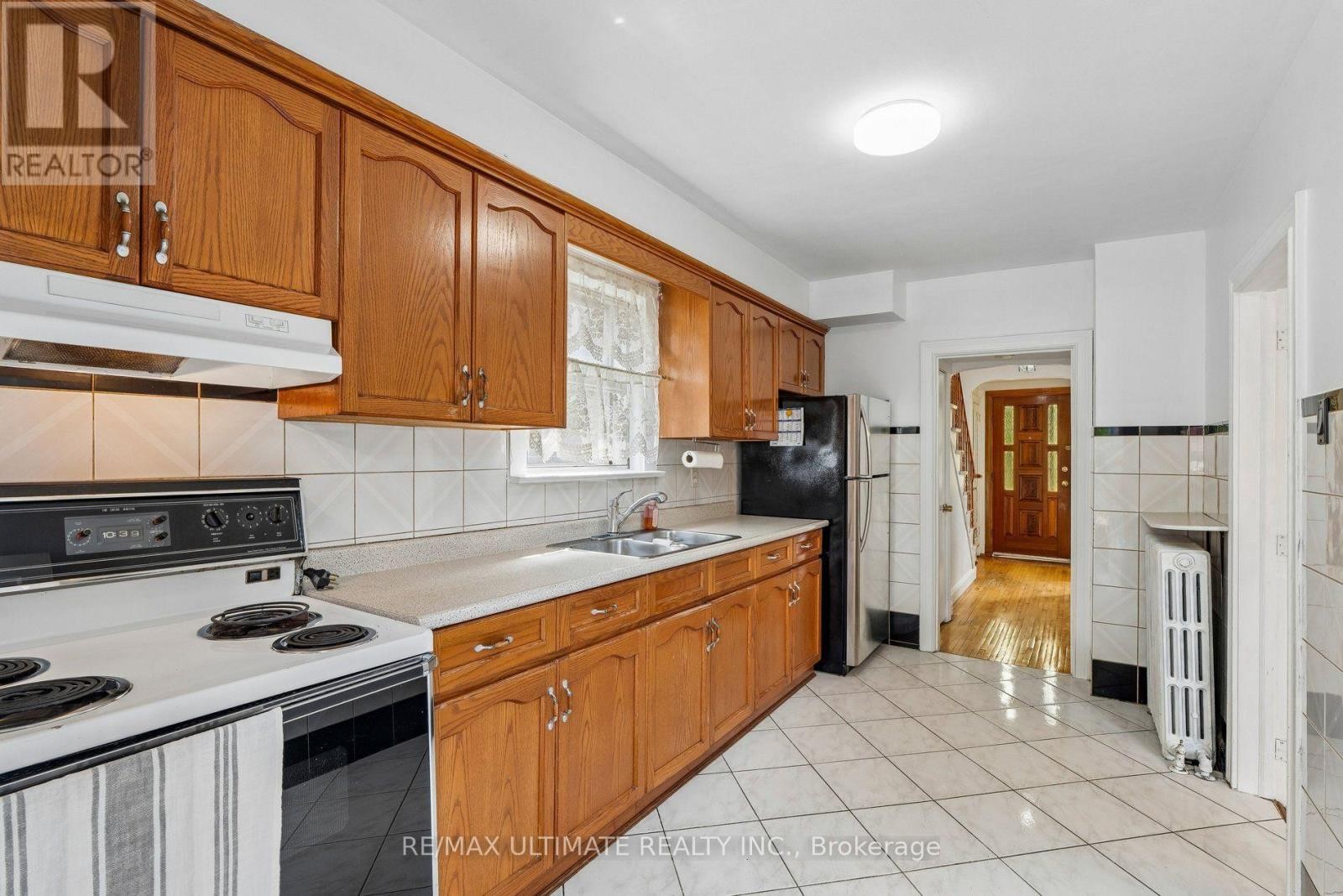 463 Oakwood Avenue, Toronto, ON