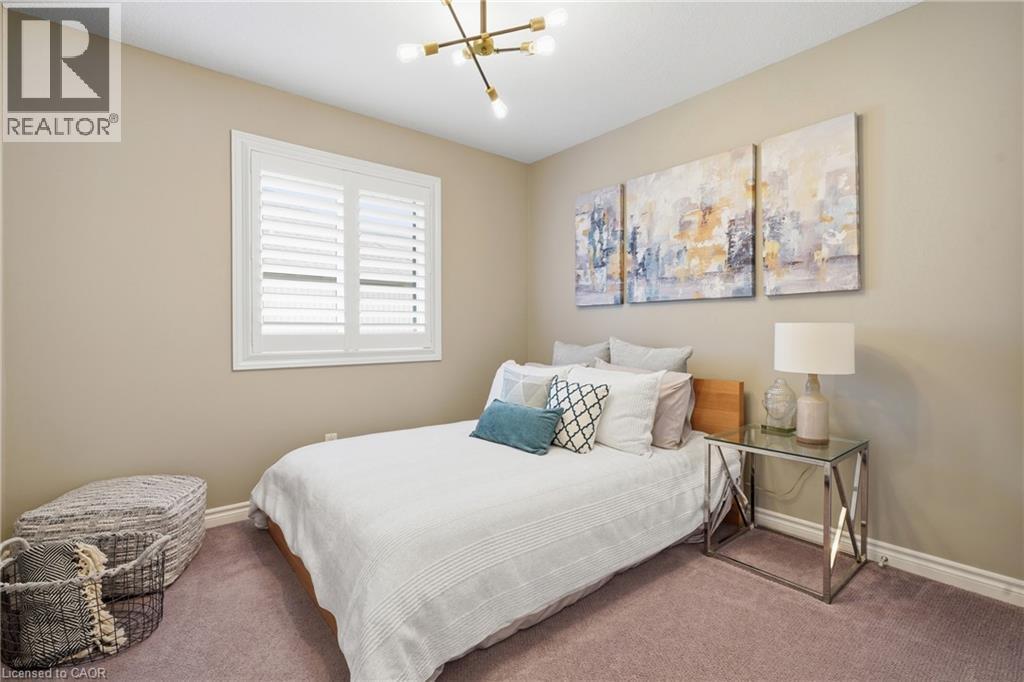 635 Saginaw Parkway Unit# 72, Cambridge, ON - Indoor Photo Showing Bedroom