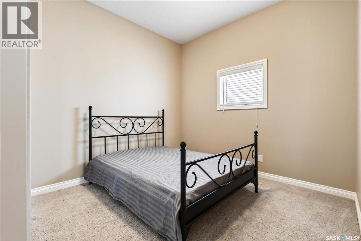 4029 Alton Crescent, Regina, SK - Indoor Photo Showing Bedroom
