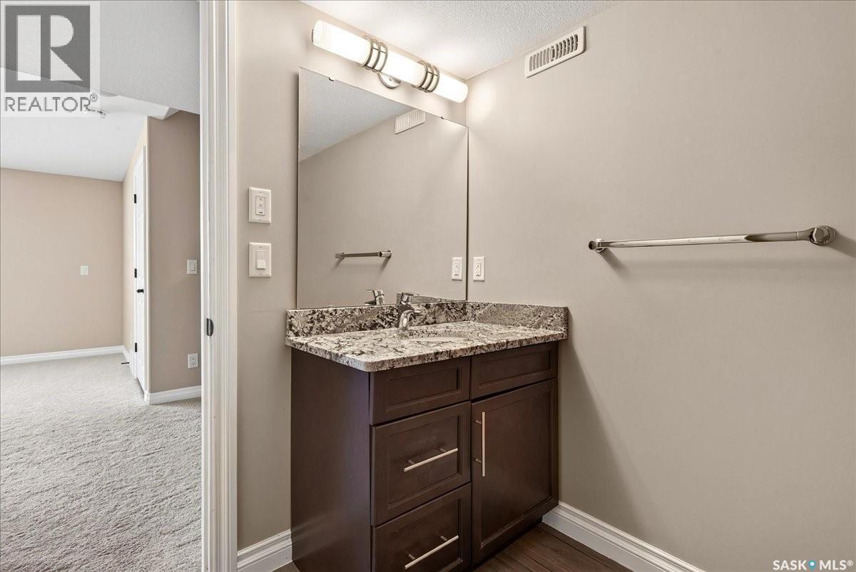 4029 Alton Crescent, Regina, SK - Indoor
