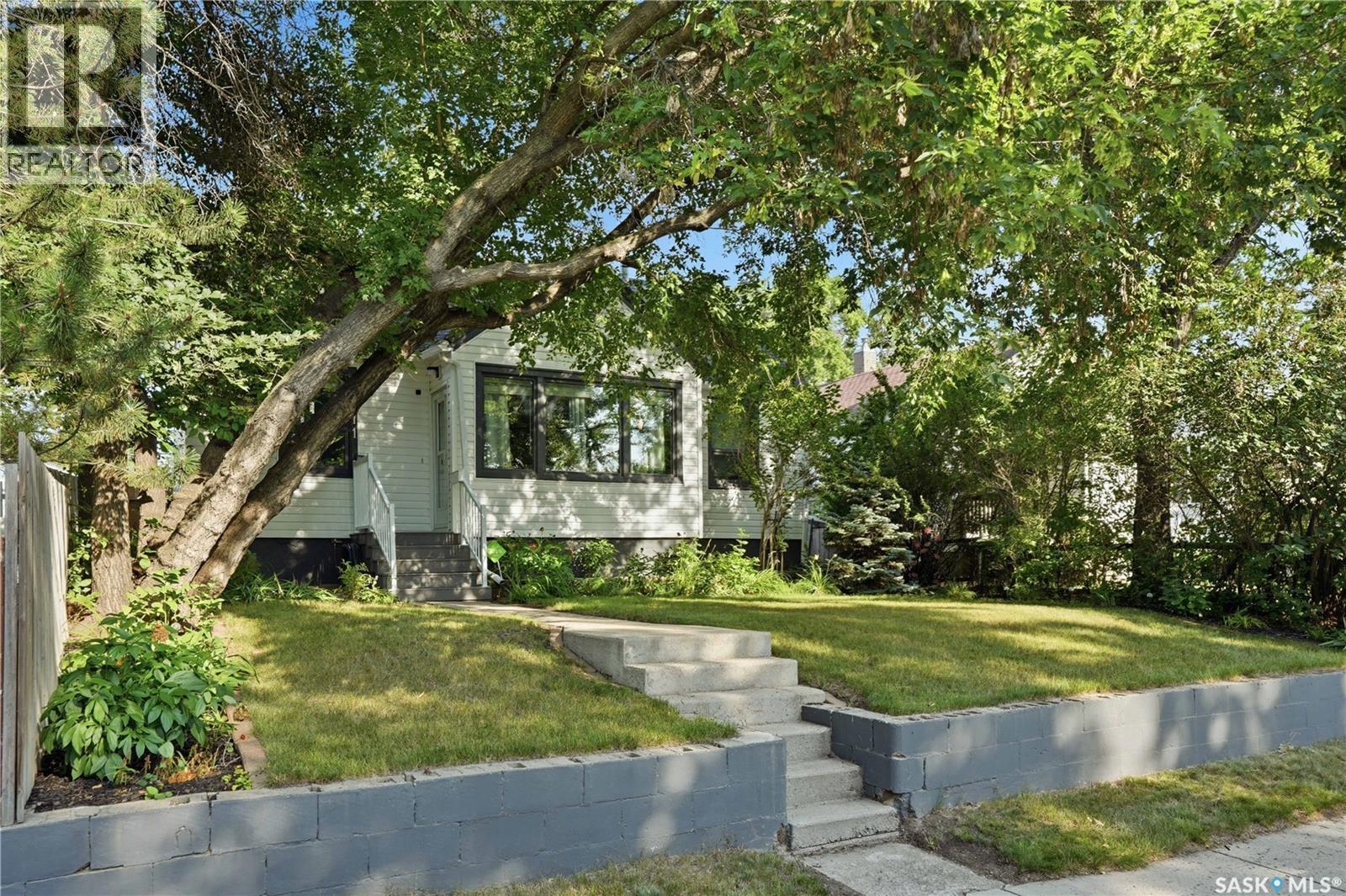 2011 Lorne Avenue, Saskatoon, SK