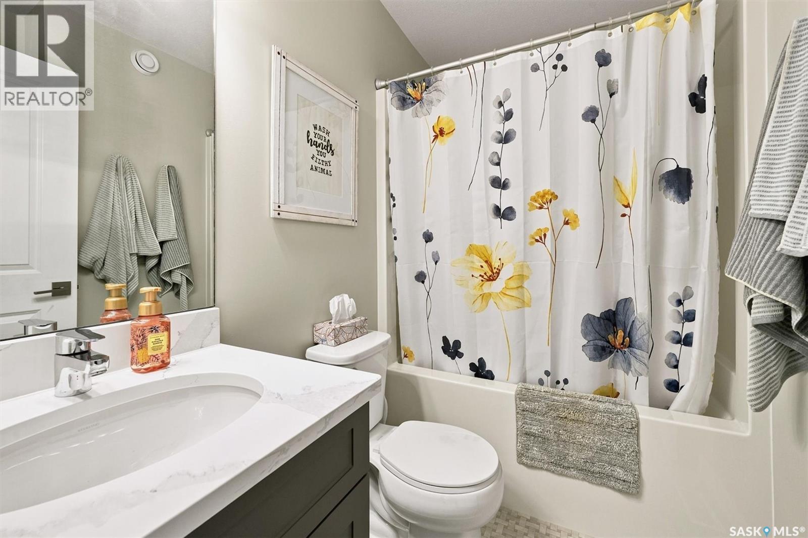 130 315 Dickson Crescent, Saskatoon, SK - Indoor Photo Showing Bathroom