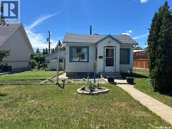929 Brown STREET Moose Jaw, SK S6H 2Z1