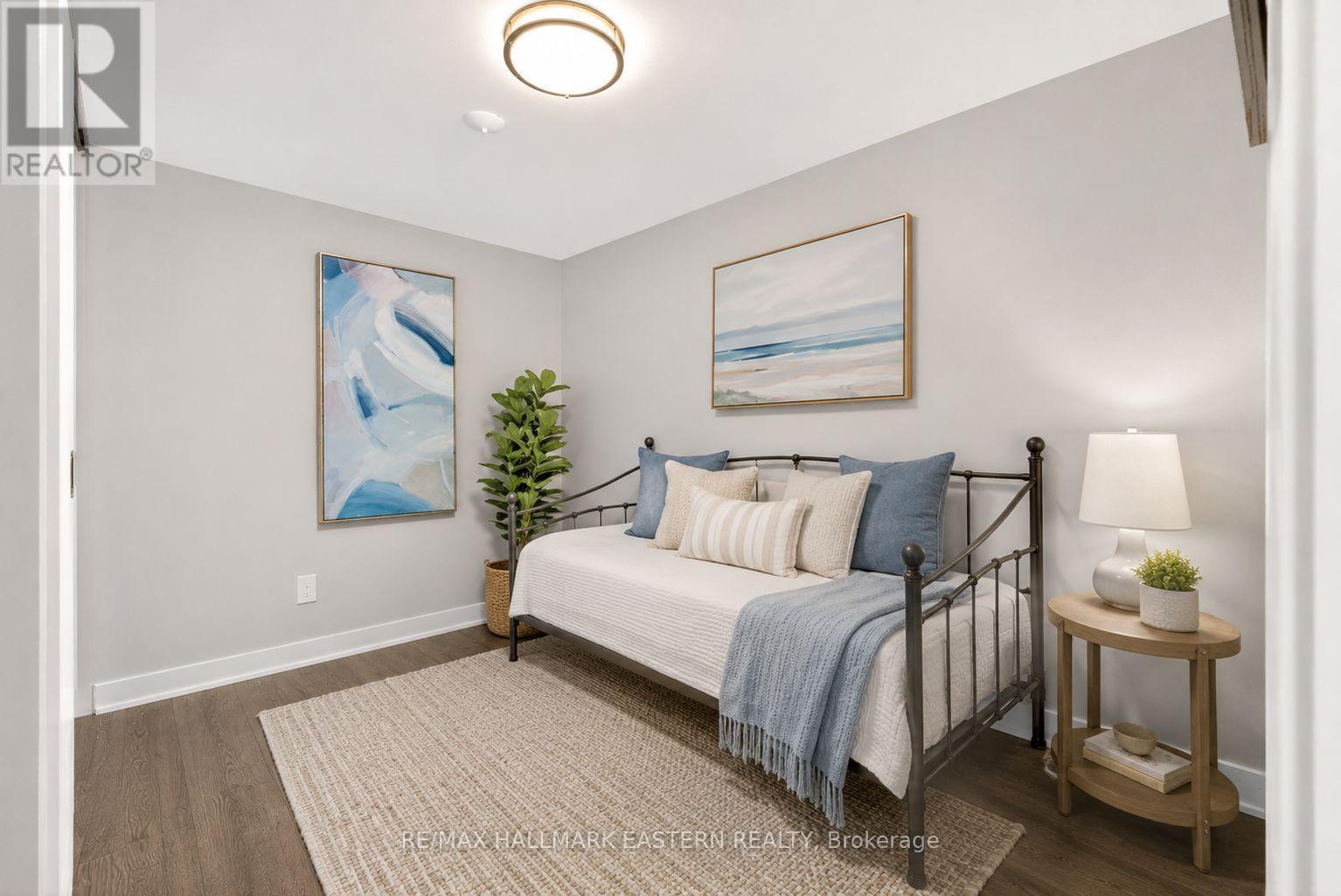 Office or Den with a Day Bed. virtually staged - Th3 - 11 Superior Avenue, Toronto (Mimico), ON - Indoor Photo Showing Bedroom