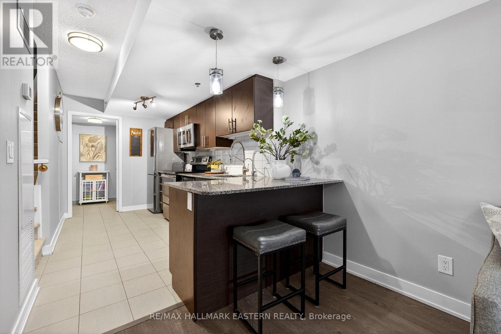 Breakfast Nook - Th3 - 11 Superior Avenue, Toronto (Mimico), ON - Indoor Photo Showing Kitchen