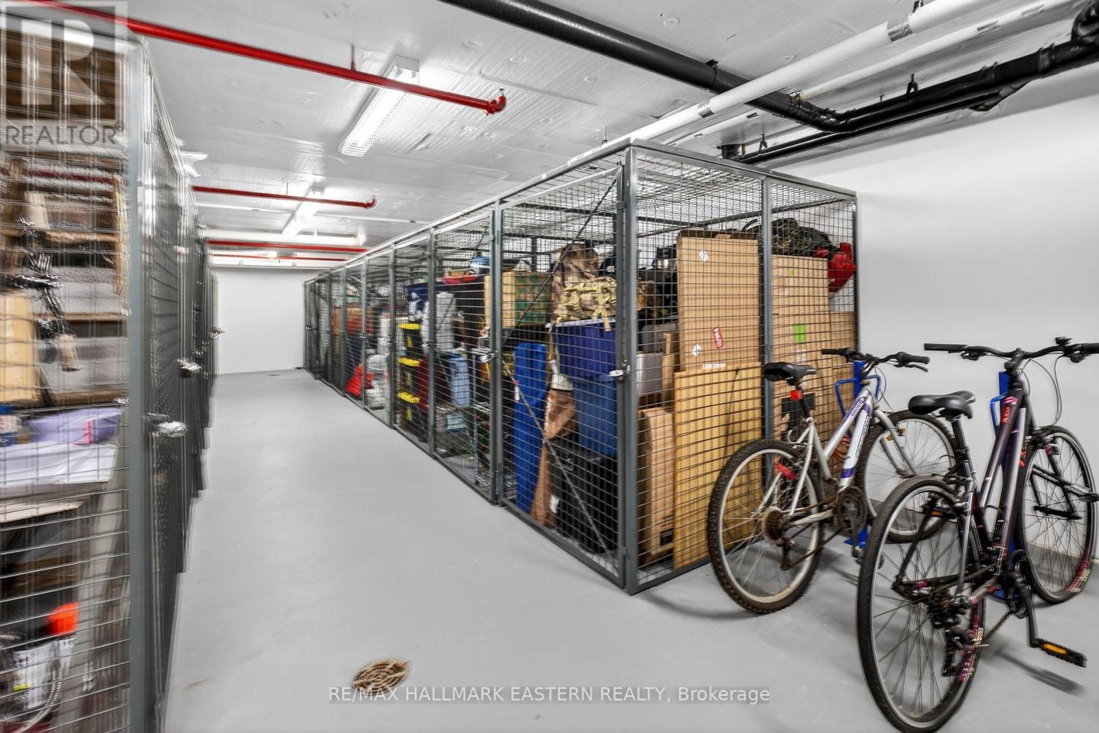 Personal Bike Rack - Th3 - 11 Superior Avenue, Toronto (Mimico), ON - Indoor Photo Showing Other Room