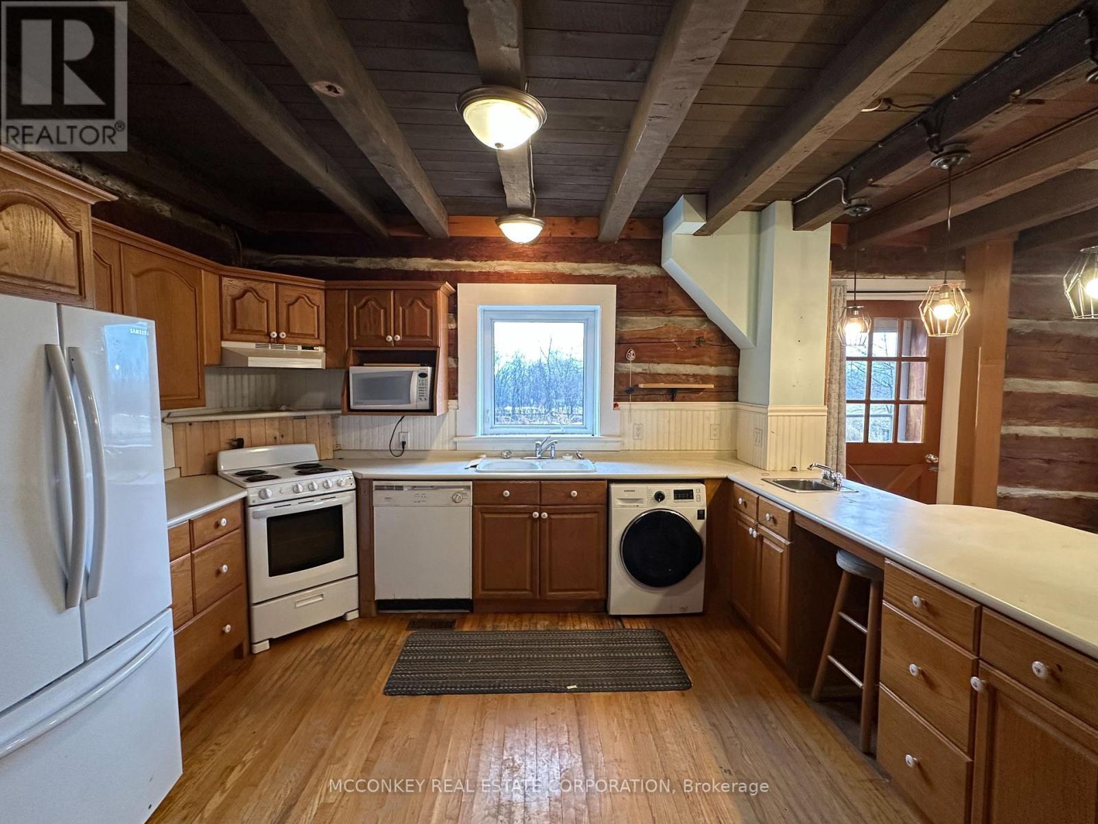 1702 Bensfort Road, Otonabee-South Monaghan, ON - Indoor Photo Showing Kitchen