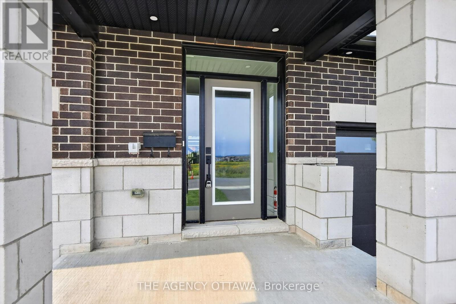 1202 Spoor Street, Ottawa, ON - Outdoor With Exterior