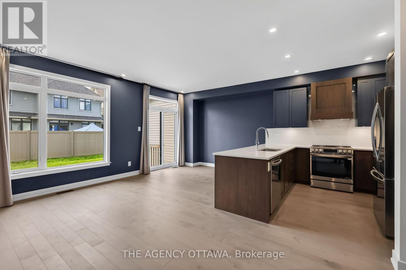 1202 Spoor Street, Ottawa, ON - Indoor Photo Showing Kitchen