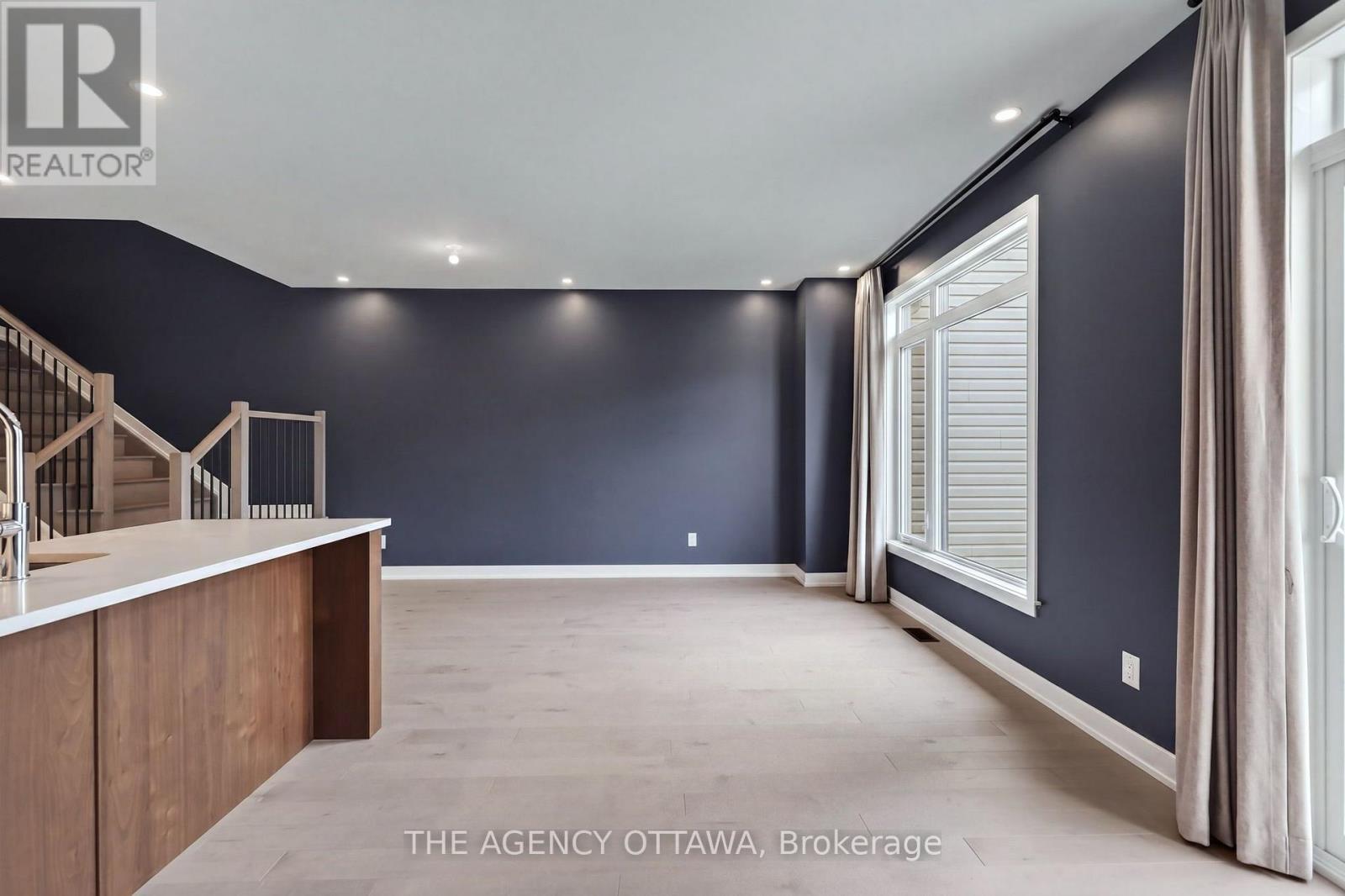 1202 Spoor Street, Ottawa, ON - Indoor Photo Showing Other Room