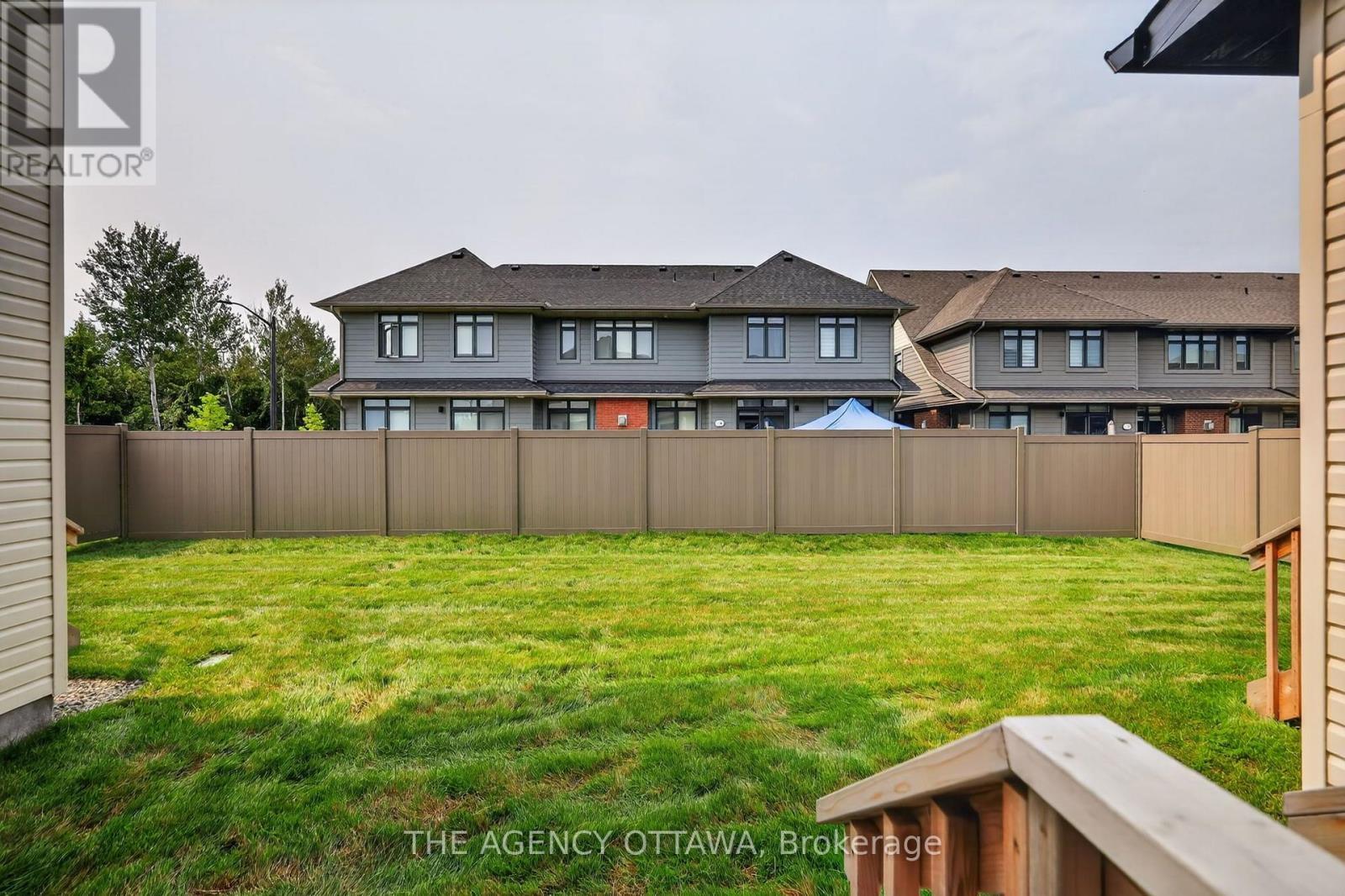 1202 Spoor Street, Ottawa, ON - Outdoor