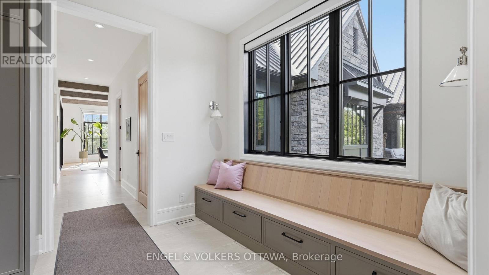 1547 John Quinn Road, Ottawa, ON - Indoor Photo Showing Other Room