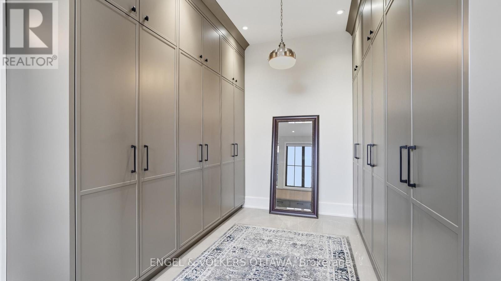 1547 John Quinn Road, Ottawa, ON - Indoor Photo Showing Other Room