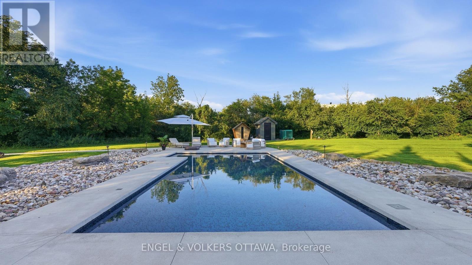 1547 John Quinn Road, Ottawa, ON - Outdoor With In Ground Pool