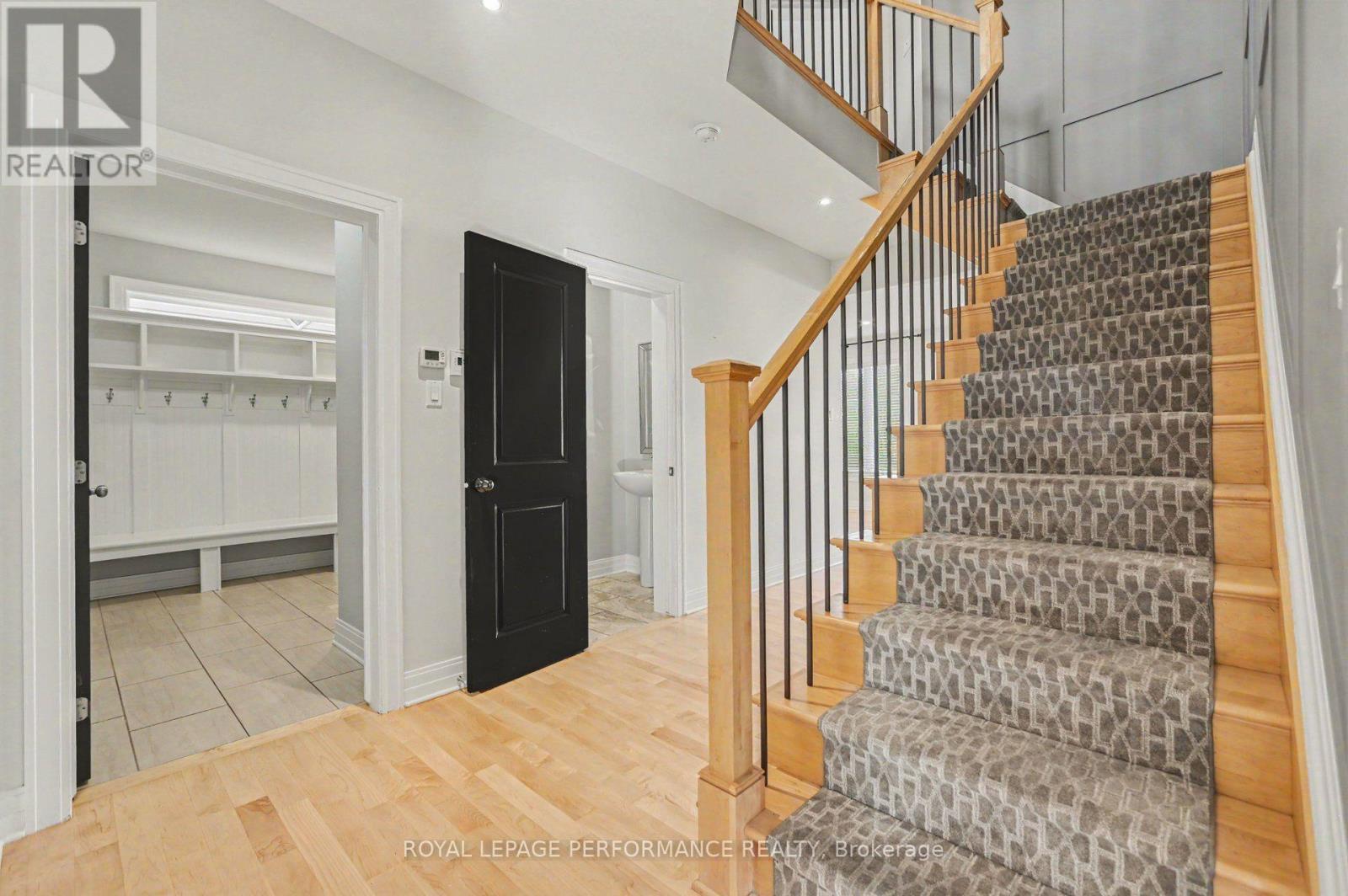523 Adamson Crescent, Ottawa, ON - Indoor Photo Showing Other Room
