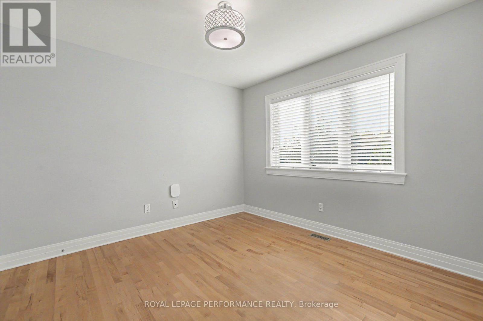 Bedroom 4 - 523 Adamson Crescent, Ottawa, ON - Indoor Photo Showing Other Room