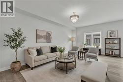 Bright, open living room - 