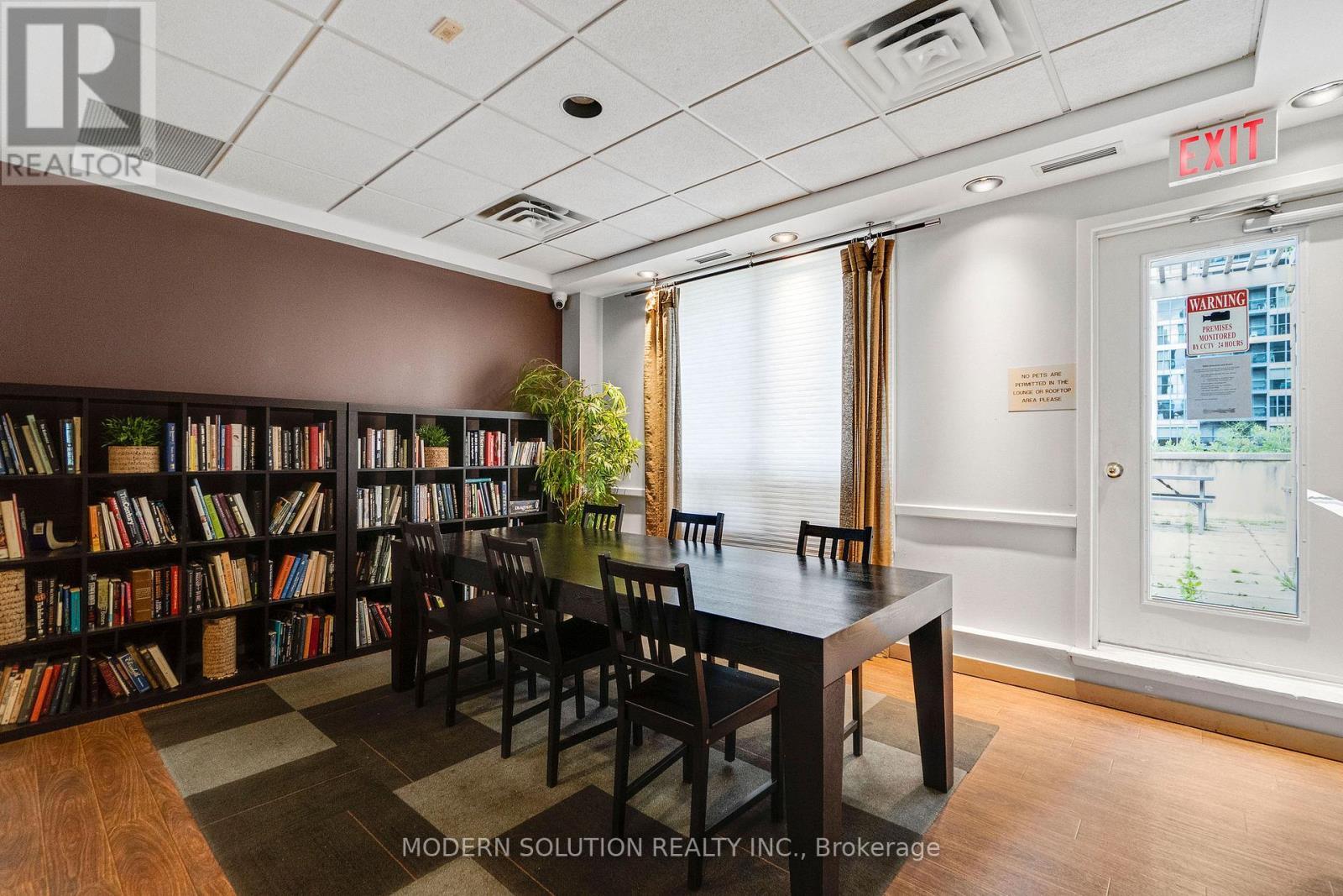 201 - 99 Hayden Street, Toronto, ON - Indoor