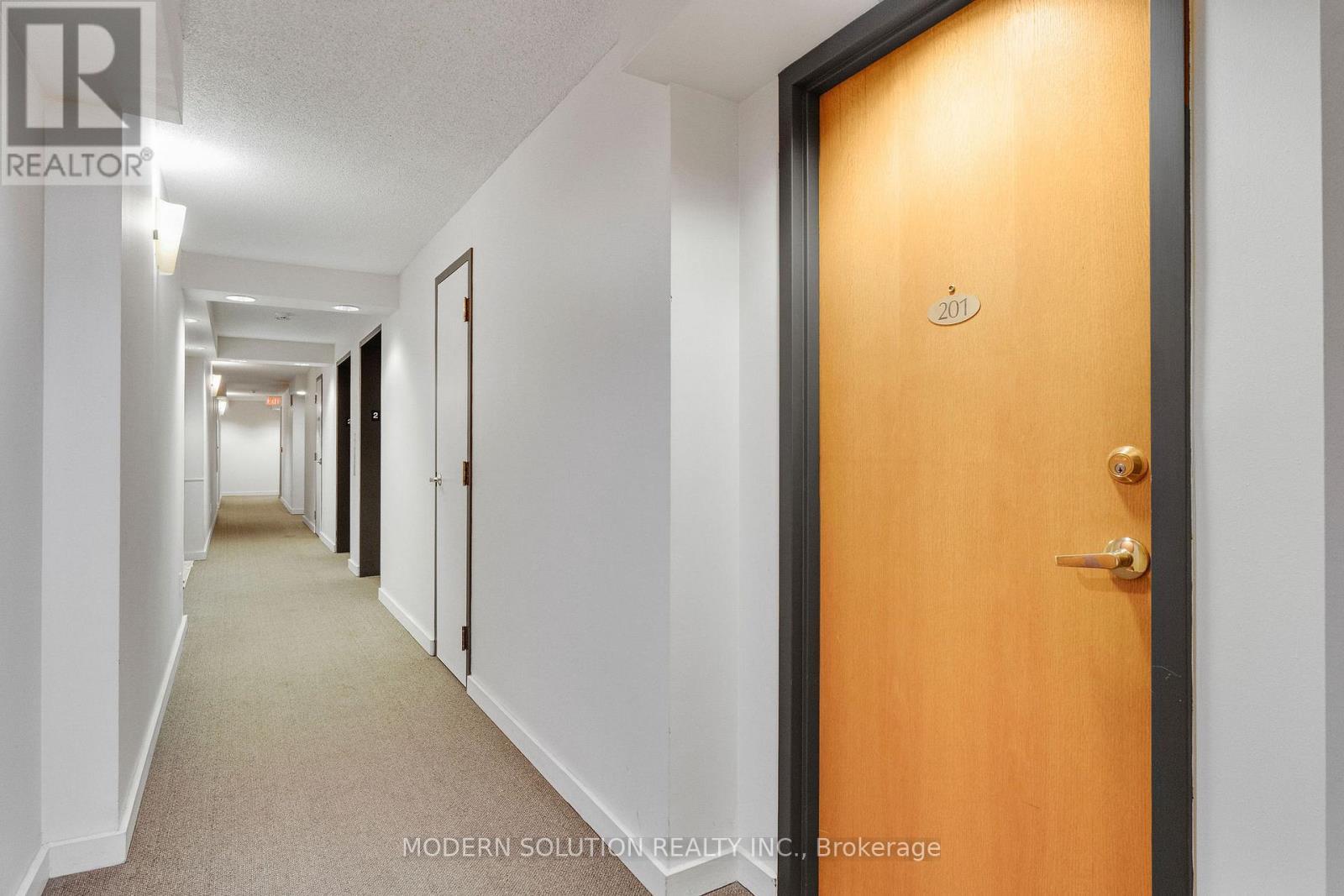 201 - 99 Hayden Street, Toronto, ON - Indoor Photo Showing Other Room