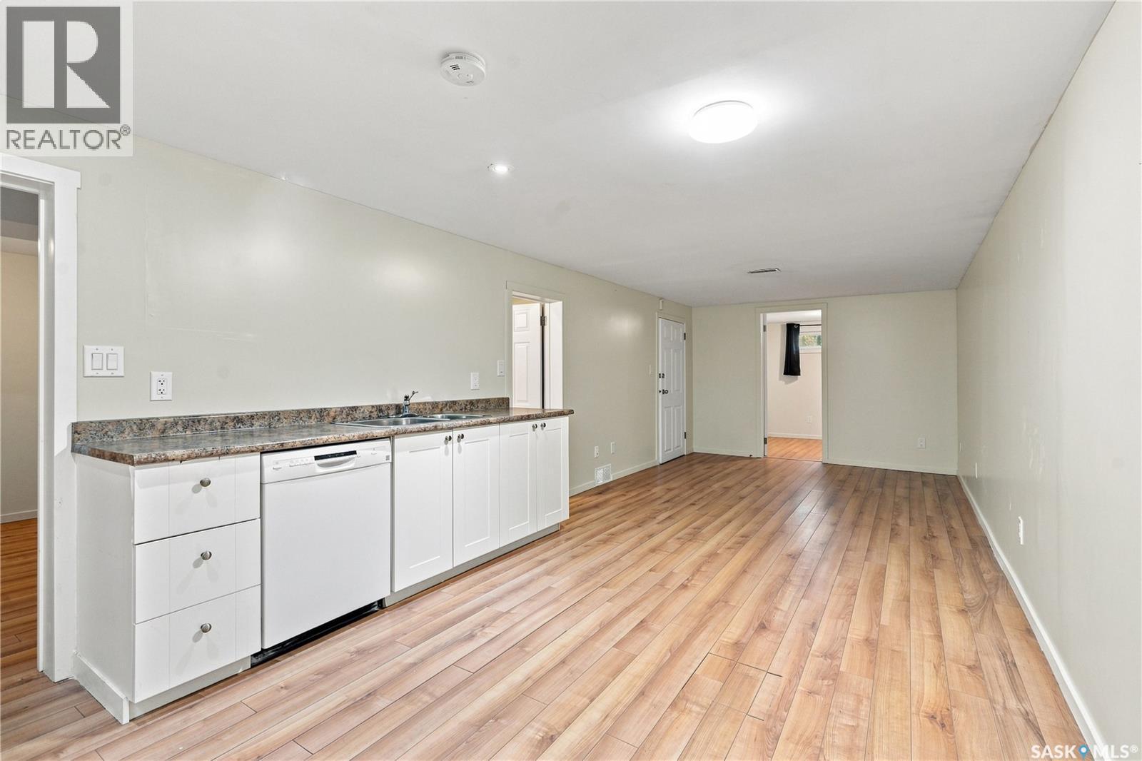 2302 Hanover Avenue, Saskatoon, SK - Indoor