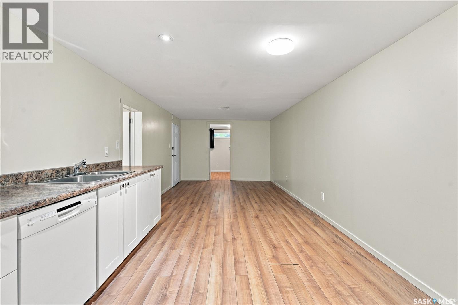 2302 Hanover Avenue, Saskatoon, SK - Indoor Photo Showing Kitchen With Double Sink
