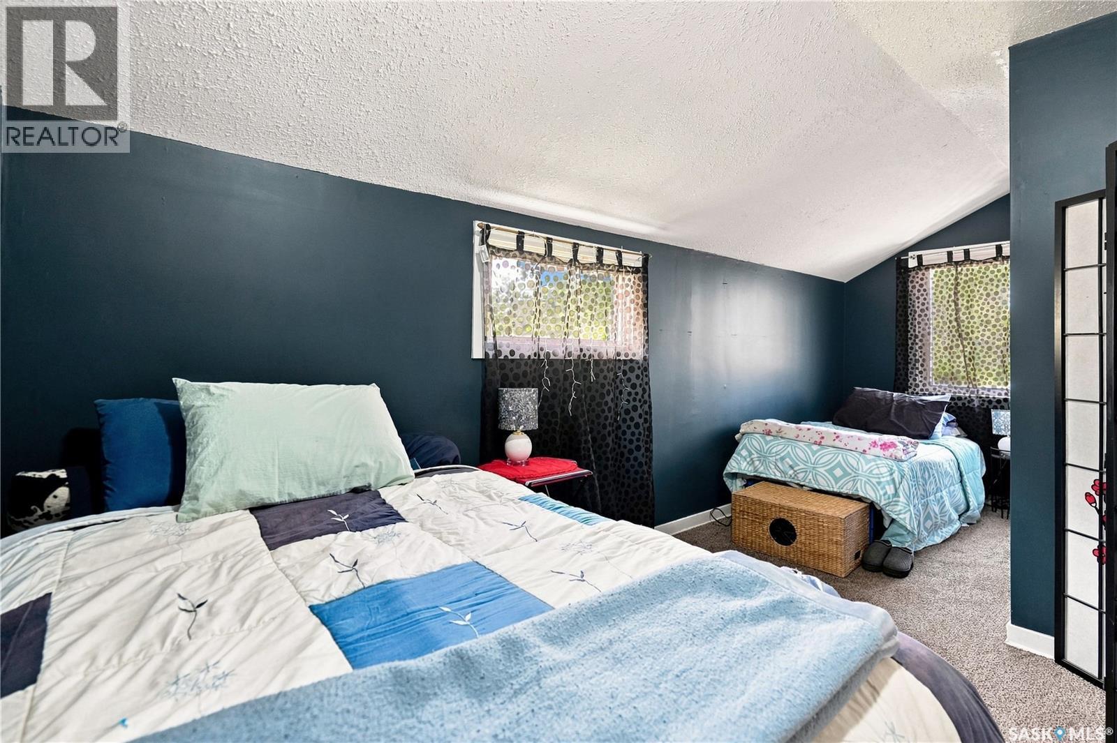 4828 8Th Avenue, Regina, SK - Indoor Photo Showing Bedroom