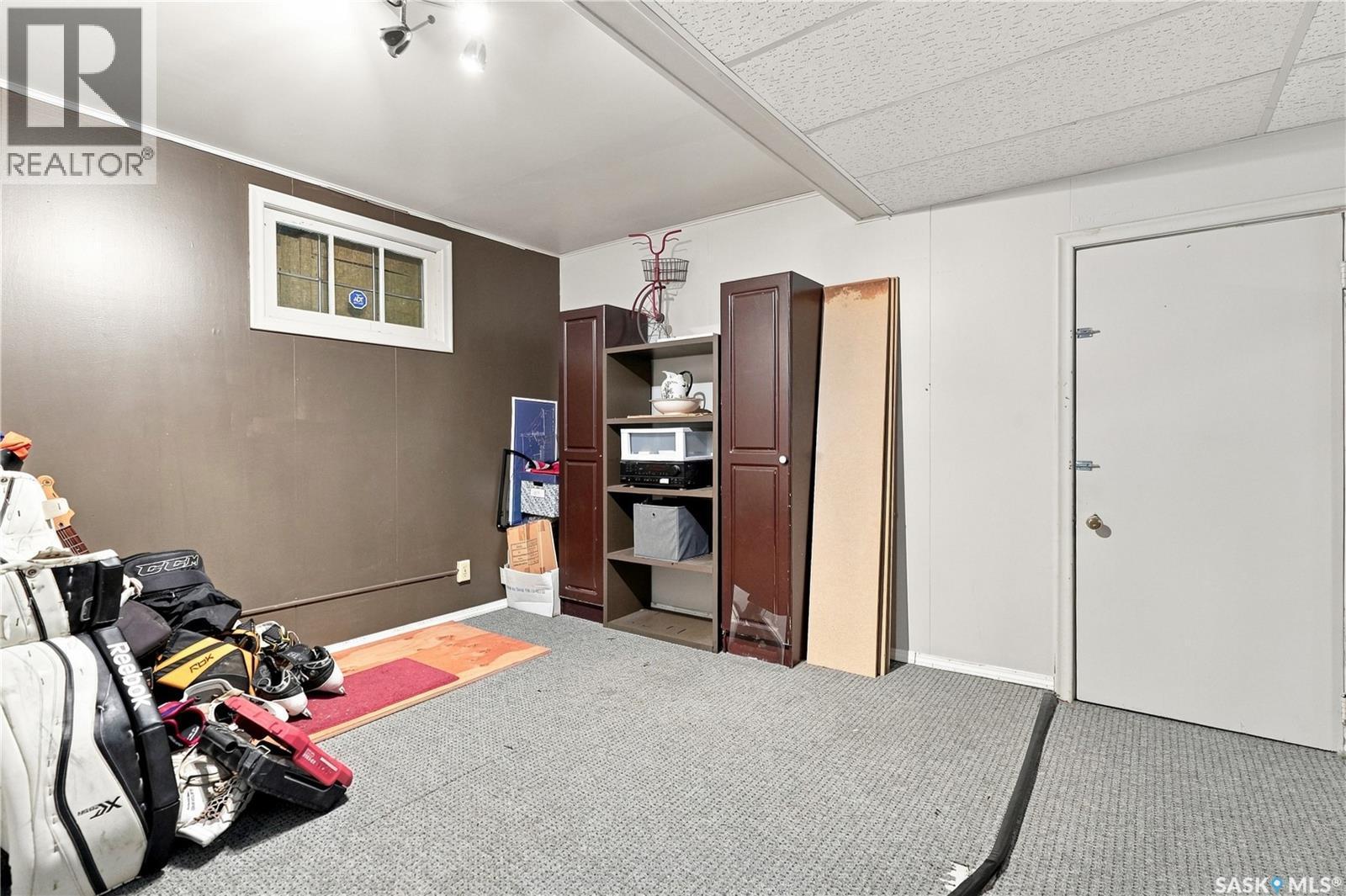 4828 8Th Avenue, Regina, SK - Indoor Photo Showing Other Room