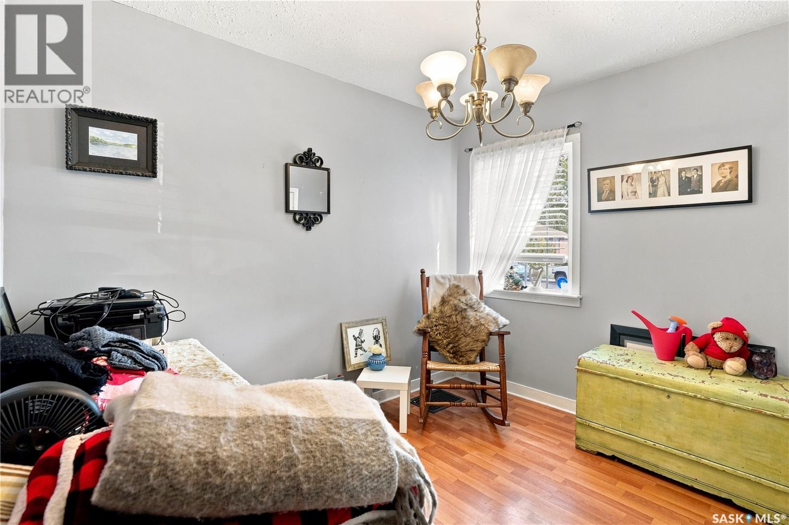 4828 8Th Avenue, Regina, SK - Indoor Photo Showing Bedroom