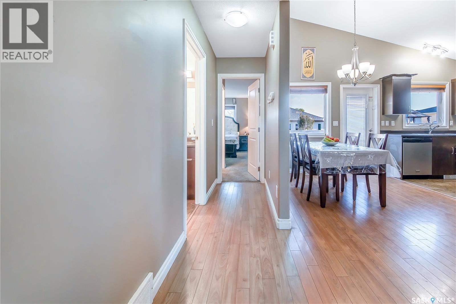 3347 Mcclocklin Road, Saskatoon, SK - Indoor Photo Showing Dining Room