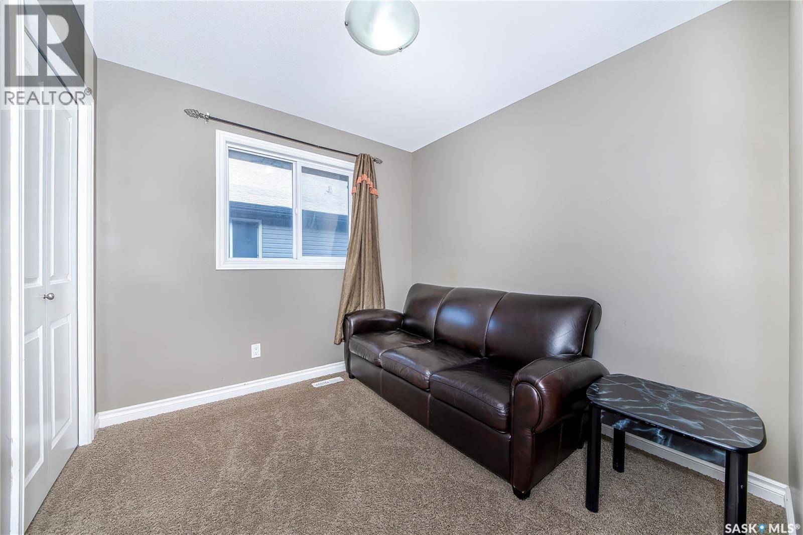 3347 Mcclocklin Road, Saskatoon, SK - Indoor