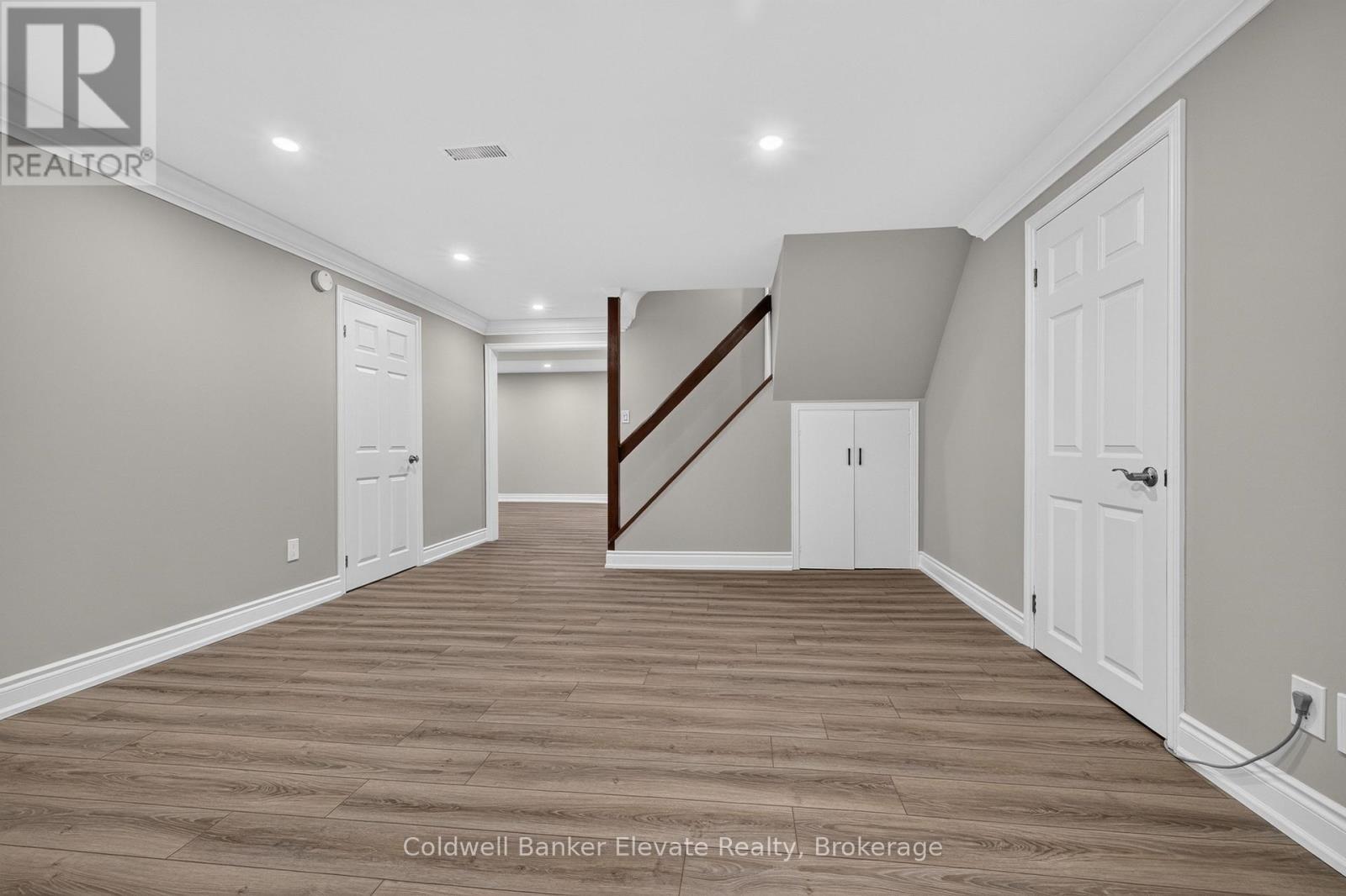 1677 Sherwood Forrest Circle, Mississauga, ON - Indoor Photo Showing Other Room