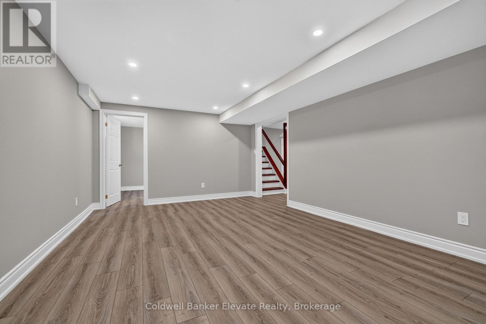 1677 Sherwood Forrest Circle, Mississauga, ON - Indoor Photo Showing Other Room